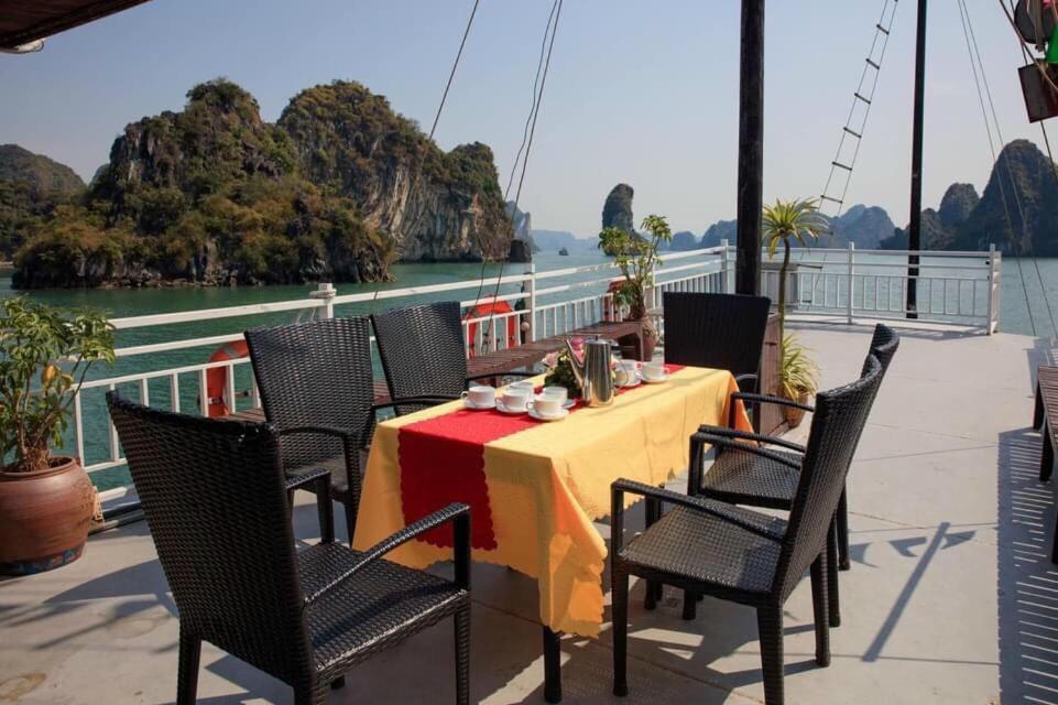 Moonlight Hotel Hạ Long Ngoại thất bức ảnh